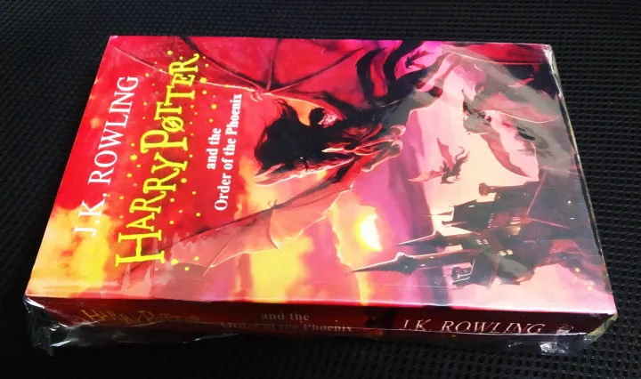 Harry%20Potter%20and%20the%20Order%20of%20the%20Phoenix%20by%20J.K%20Rowling%20(%202003,%20Series#5),%20Paperback%20Edition%20-%20Image%203