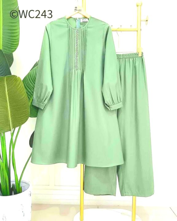 Premium%20Quality%20Soft%20Butter%20Lace%202%20Piece%20Set%20Ready%20Made%20Tops%20and%20Pajama%20(Size%2038-44)%20-%20Image%204
