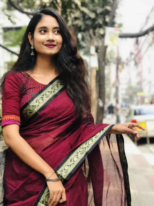 Traditional%20Tangail%20Cotton%20Mashlaish%20Saree%20With%20Blouse%20Piece%20by%20Ekush%20Shatak%20-%20Image%208