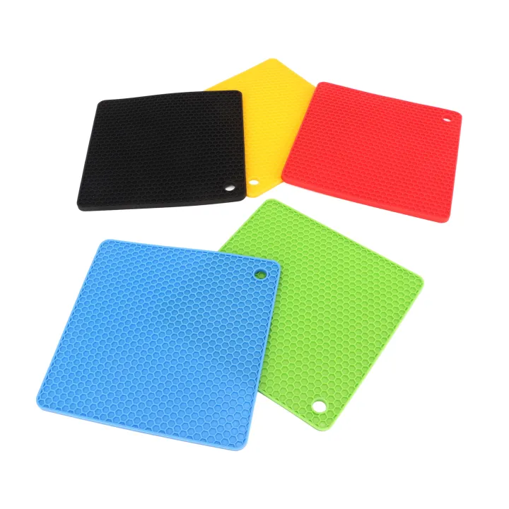 Multipurpose%20Nonslip%20Hot%20Pads,%20Silicone%20Trivet%20Heat%20Resistant%20Thick%20Large%20%20for%20Kitchen%20-%20Image%203