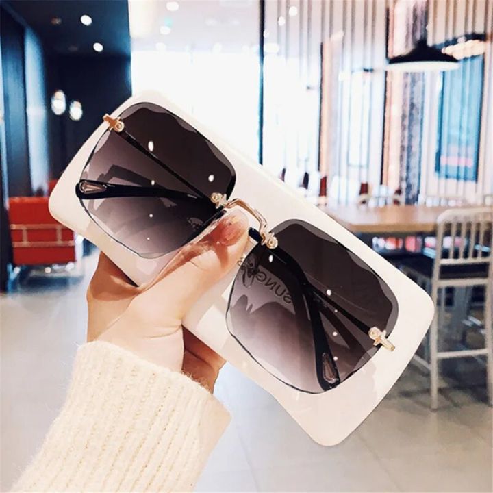 2024 Square Rimless Sunglasses Women Luxury Brand Designer Summer Red Eyeglasses Fashion Sun Glasses for Men UV400 Shades Oculos