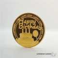 Happy Birthday Coin, Gold Color Metal Commemorative Medal, Commemorative Coin,  Embossed Three-dimensional Badge, Gift for Couples, Clders And Friends.. 