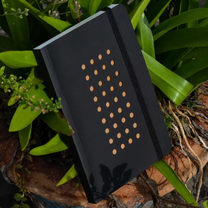 Daily%20Journal%20Black%20(Punch-Kraft)%20Dotted%20Grid%20Notebook%20with%20Elastic%20Band%20-%20Image%202