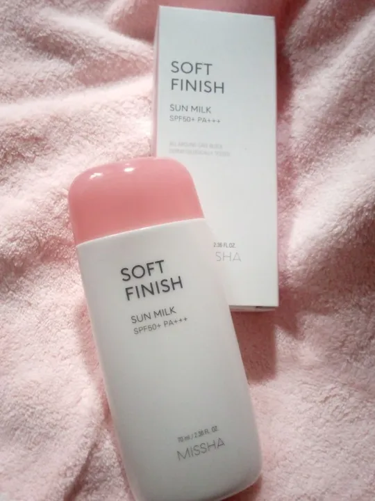 MISSHA%20All-Around%20Safe%20Block%20Soft%20Finish%20Sun%20Milk%20SPF50+%20PA+++%20(Pink%20Cap)%20-%20Mattifying%20&%20Oil%20Control%20-%20Image%202