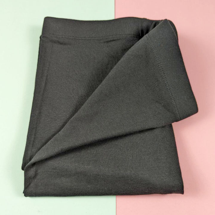 Inner%20Athlete%20with%20Women%E2%80%99s%20Leggings%20for%20Comfort%20and%20Style%20-%20Image%202