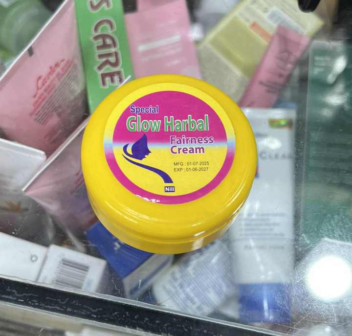 Glow%20Herbal%20Fairness%20cream%20-%20Image%202