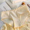 Pure cotton underwear for women breathable pure cotton crotch mid waist minimalist girl Ladies Underpant. 