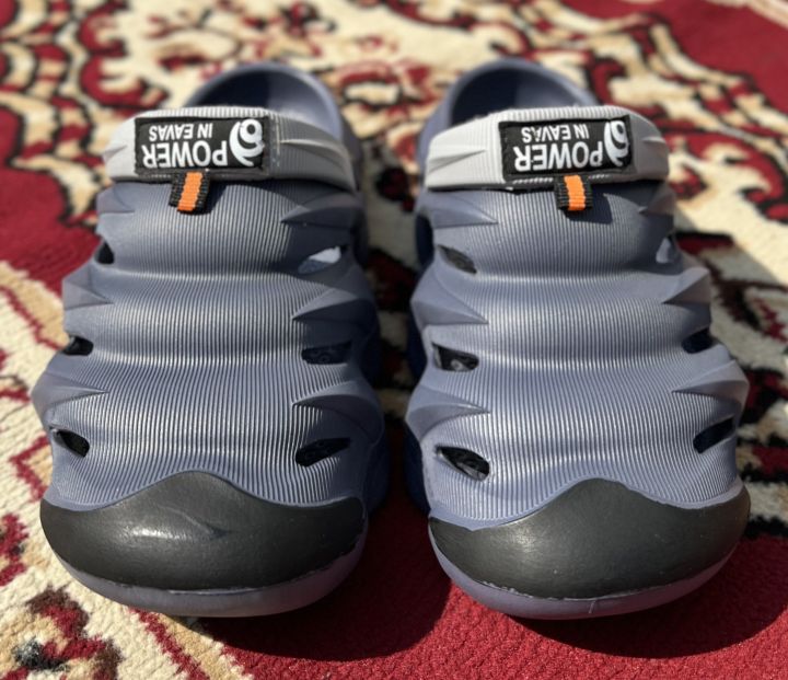 Casual%20New%20Super%20Comfortable%20Soft%20Hollow-out%20Clogs%20Breathable%20Non-Slip%20Outdoor%20Half%20Shoes%20Sandals%20for%20Men%20-%20Image%2010