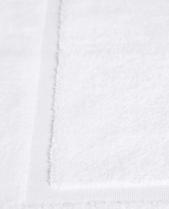 Pearl%20Linens%20100%25%20Cotton%20Bath%20Mat%20%E2%80%93%2020x30%20Inch,%20Soft%20&%20Absorbent,%20Quick%20Dry,%20687%20GSM,%20Machine%20Washable,%20White%20Bathroom%20Mats%20for%20Shower%20&%20Tub%20-%20Image%203
