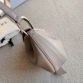 2023 Niche design polene Tonca ladies cowhide simple commuter all-match one-shoulder Messenger pea bag messenger bag.