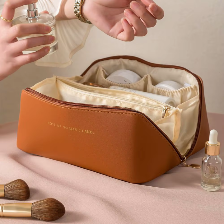 1pc%20Pillow%20Cosmetic%20Bag%20for%20Women%20Gilrs%20Make%20Up%20Case%20Female%20Travel%20Large%20Capacity%20Cosmetic%20Storage%20Bag%20-%20Image%202