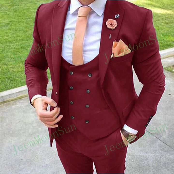 New%20Tailor%20Made%20Peak%20Lapel%20Burgundy%20Men%20Suits%202022%20Slim%20Fit%20Groom%20Tuxedo%203%20Piece%20Male%20Blazer%20+Pant+Vest%20Costume%20Homme%20Mariage%20-%20Image%202
