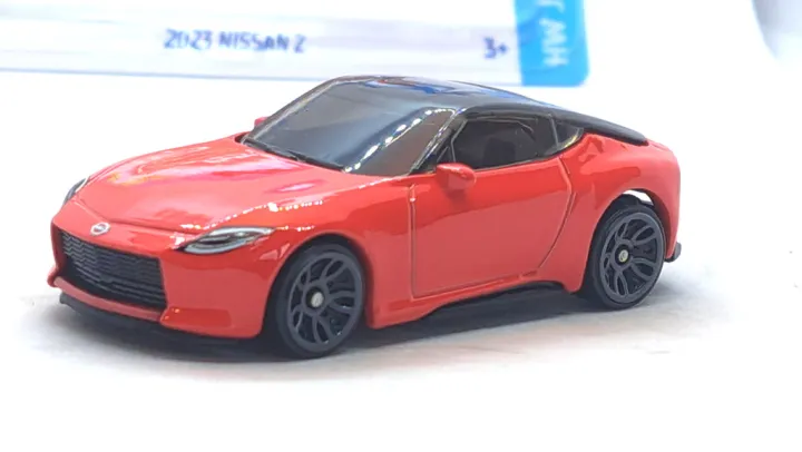 Hot%20Wheels%202023%20Release%20(Mainline)%20Nissan%20Z%20Proto%20Red,%20Scale%20-%201:64%20-%20Image%202