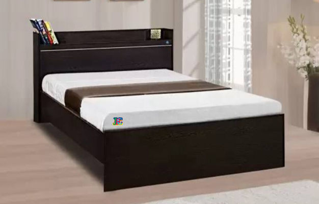 Medicated%20WooD%20%20%20Box%20%20Beds%20/%20Khat%20Finest%20quality%20imported%20accessories%20ensure%20the%20strong%20structure.%20-%20Image%203