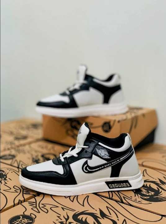 Premium%20skateboard%20shoes%20Collection%202024%20Better%20Choice%20Stylish%20And%20Fashionable%20Exclusive%20Sneakers%20For%20Man%20by%20Trendy%20Man%20women%20-%20Image%202