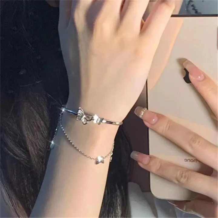 Alloy%20Delicate%20butterfly%20bracelet%20Charming%20Inner%20diameter%20approximately%205.8cm%20Eye-catching%20tassel%20bracelet%20Half%20bracelet%20half%20chain%20design%20for%20Party%20Daily%20wear%20Gift%20Fashion%20accessory%20Wedding%20accessory%20-%20Image%203