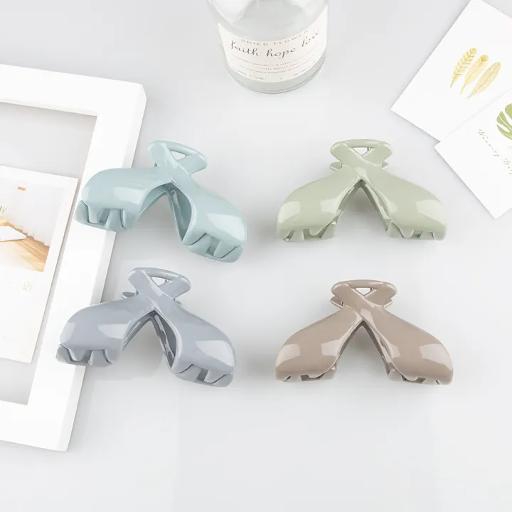 Korean%20Large%20Size%20Hair%20Claw%20Clip%20Elegant%20Simple%20Cute%20Barrette%20Plastic%20Fashion%20Hair%20Accessories%20Women%20-%20Image%203