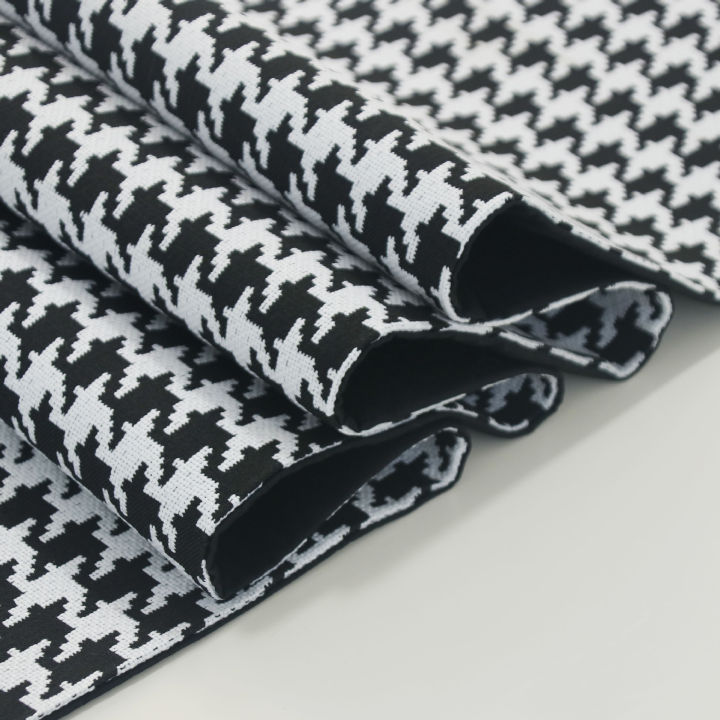 Wholesale%20new%20chenille%20jacquard%20table%20runner%20houndstooth%20versatile%20bed%20towel%20home%20decoration%20tablecloth%20tablecloth%20-%20Image%203