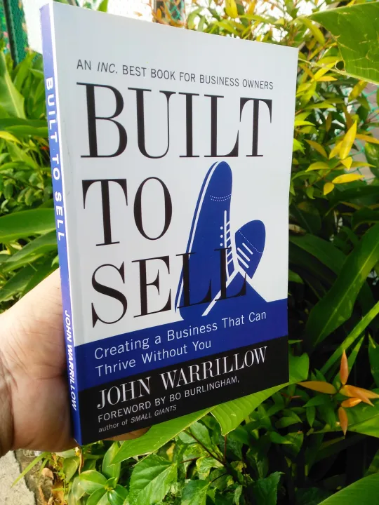 Built%20to%20Sell:%20Creating%20a%20Business%20That%20Can%20Thrive%20Without%20You%20-Paperback%20-%20Image%203