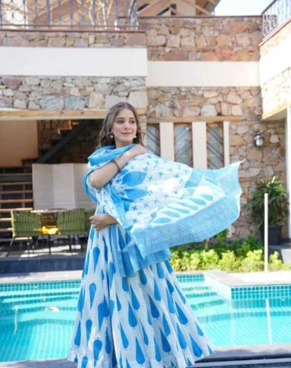 Two%20Piece%20Gown%20Collection%20-%20Image%204