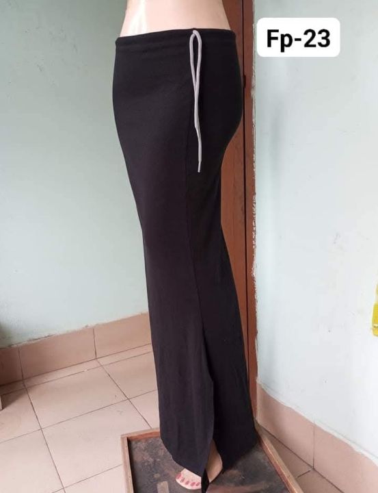 shapewear%20fishcut%20petticoat%20for%20girls%20to%20wear%20with%20sarees%20-%20Image%207