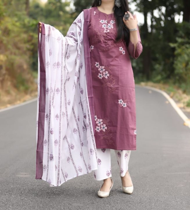 Unstitched Cotton Skin Print Salwar Kameez Peyaz Color Three Piece For Women