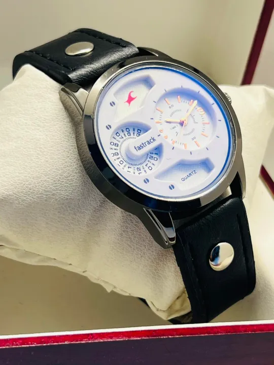 New%20Leather%20Analog%20Sports%20Watch%20for%20Men%20-%20%20with%20a%20round%20shape%20and%20a%20pu%20leather%20strap%20with%20men's%20standard%20size%20-%20Image%205