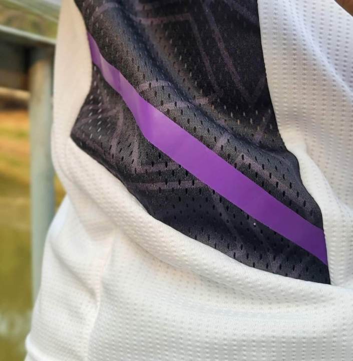 Football%20Club%20Real%20Madrid%20New%20Training%20Jersey%20Kit%20-%20White%20-%20Image%203