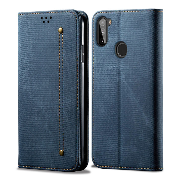 For%20Samsung%20A11%20Retro%20Style%20Magnet%20Flip%20Leather%20Protective%20Case%20with%20Stand%20Card%20Slots%20Casing%20-%20Image%204
