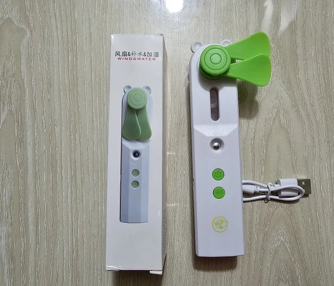 WF02%20Water%20Spray%20Mist%20Fan%20Rechargeable%20-%20Image%206