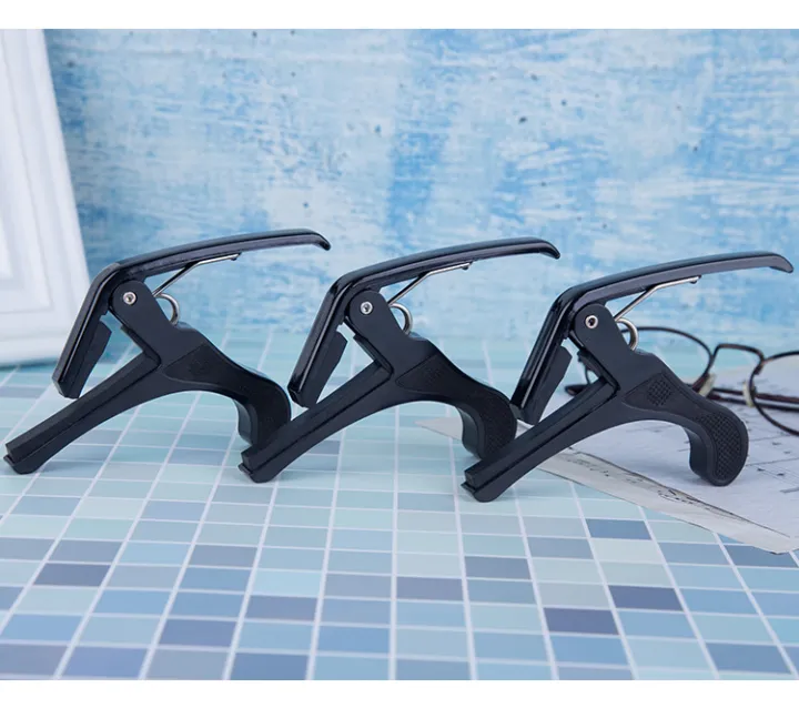 Guitar%20Capo,Capo%20for%206-String%20Acoustic%20and%20Electric%20Guitars%20Bass%20Mandolin,%20Ukulele,%20Black%20Guitar%20Capo%20-%20Image%206