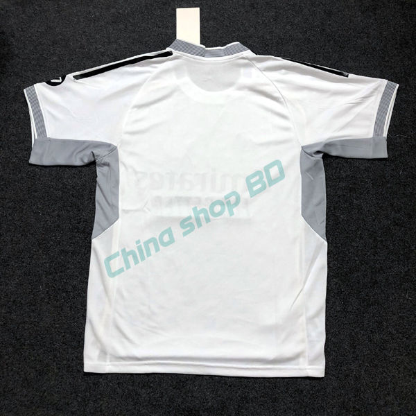 Real%20Madrid%2025-26%20Home%20Jersey%20Half%20Sleeve%20premium%20quality%20-%20Image%202
