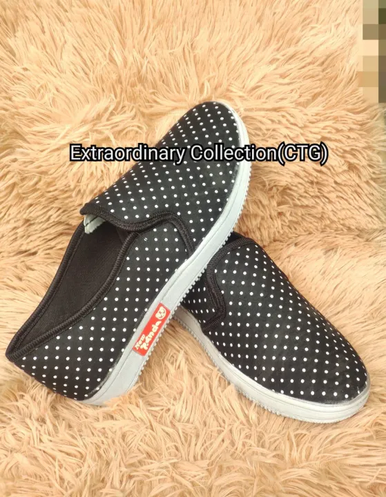 Women's%20Rubber%20Winter%20Sneaker%20Warm%20And%20Comfortable%20Slip-Resistant%20Breathable%20Casual%20Low-Top%20Sneakers%20for%20Cold%20Weather%20-%20Image%202