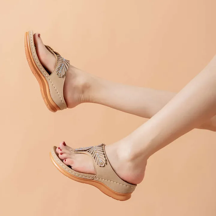 2022%20New%20Slippers%20Women's%20Summer%20Fashion%20Water%20Diamond%20Slope%20Heel%20Sandals%20for%20Leisure%20Vacation%20Feet%20Clip%20Flip%20flops%20-%20Image%203