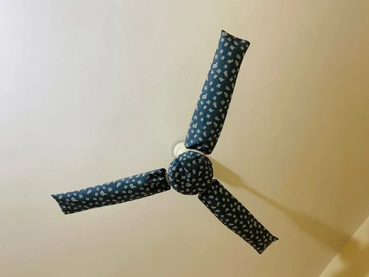 Complete%20Coverage%20Fan%20Cover%20Long/short%20Style%20Electric%20Fan%20Dust%20Cover%20Washable%20Reusable%20Moisture-proof%20Dustproof%20Household%20Supplies%20for%20Ceiling%20Fan%20Soft%20Printed%20Cover%20-%20Image%202