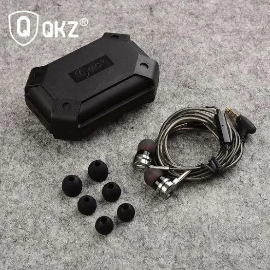 QKZ%20DM7%20Zinc%20Alloy%20In%20Ear%20HiFi%20Earphone%20Stereo%20Bass%20-Gray%20-%20Image%205