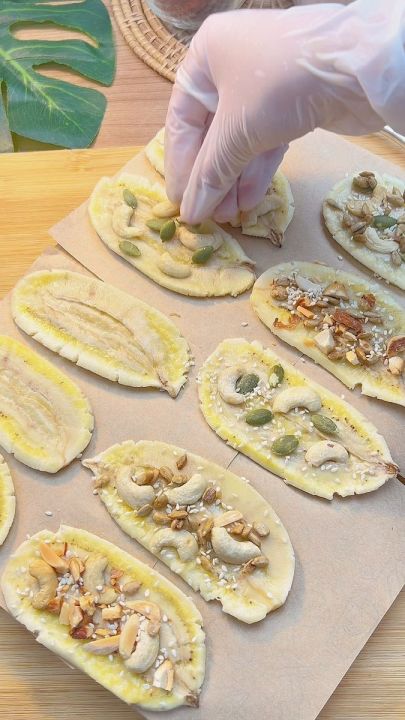 Nutri%20Banana%20Bites%20%E2%80%93%20Chewy%20Energy%20Snack%20%7C%20Natural%20Banana,%20Nuts%20&%20Seeds%20%7C%20No%20Frying%20%7C%20DryVerse%20-%20Image%203