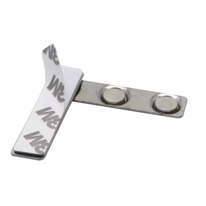 Strong%20Steel%20Plate%20Magnetic%20Name%20Tag%20Holder%20With%20Clothing%20-%20Image%208