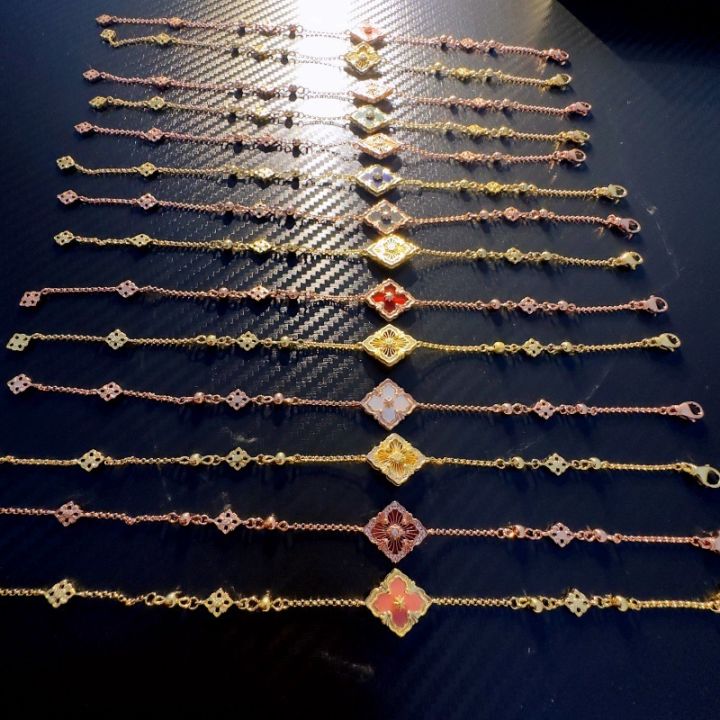 Buccellati%20V%20Gold%20Clover%20Bracelet%20Women's%20European%20and%20American%20Court%20Style%20Plated%2018K%20Rose%20Gold%20High%20Version%20Factory%20Wholesale%20-%20Image%202