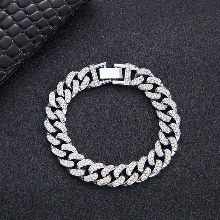 Well%20Curated%20-Understated%20-Choice%20and%20Remark%20-Stainless%20Steel%20Bracelets-%20Avant-garde-%20Requried%20to%20Have%20Qualityful%20-%20Easy%20To%20care%20and%20Longive%20-%20Image%202