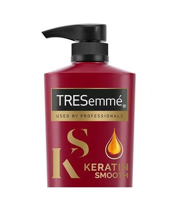 TRESemme Keratin Smooth Shampoo 580 ml, With Keratin & Argan Oil for Straighter, Shinier Hair - Nourishes Dry Hair & Controls Frizz, For Men & Women