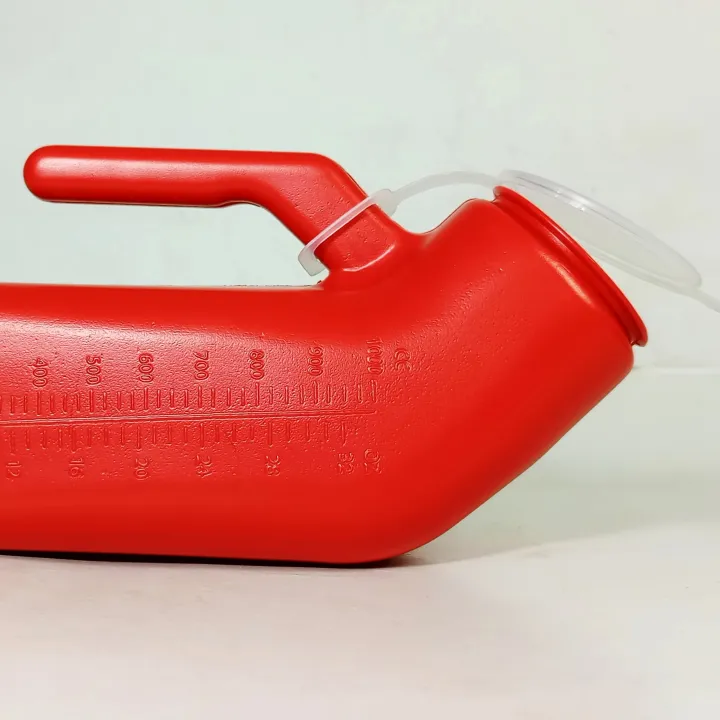 Urine%20Pot%20/%20Patient%20Urinal%20Container%20with%20lid%201000%20ml%20for%20Men%20in%20Hospital%20&%20Home%20Uses.%20(random%20color%20)%20-%20Image%202