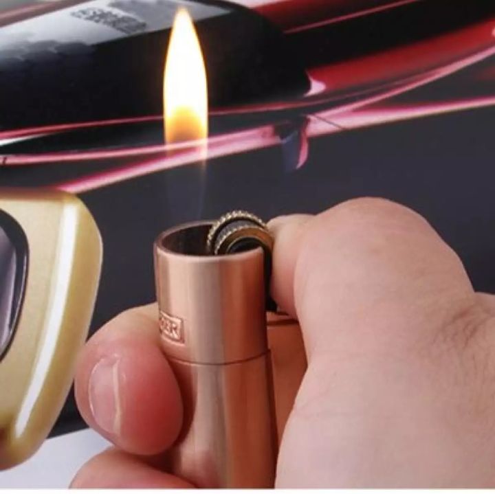 Elevate%20Your%20Ignition%20Experience%20with%20the%20Authentic%20Clipper%20Butane%20Lighter:%20Spanish-Made%20Gas%20Flint%20Lighter%20-%20Essential%20for%20Men%20-%20Image%203