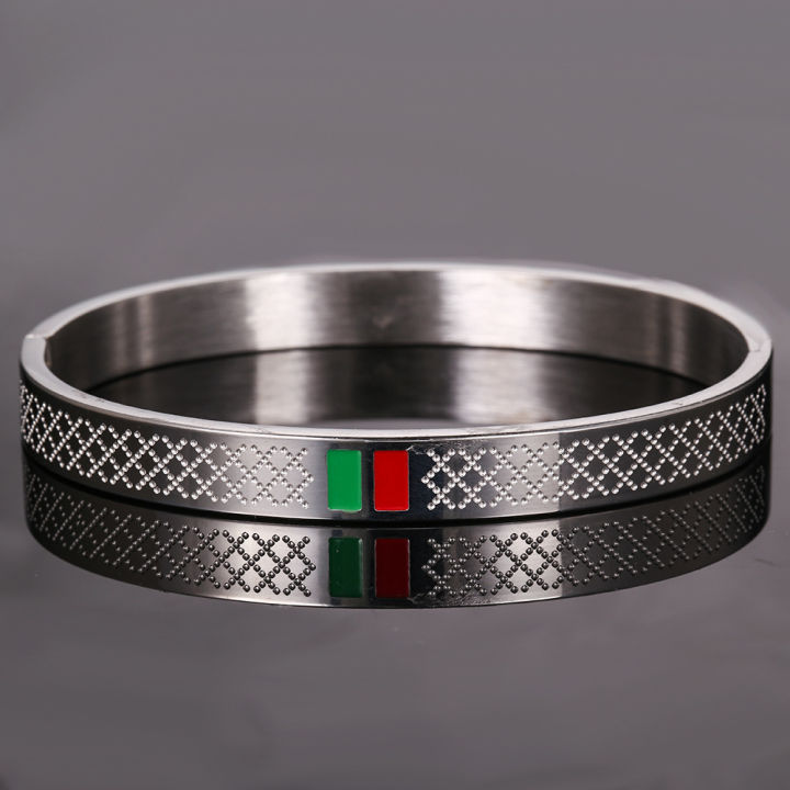Titanium Stainless Steel Cuff Round Bracelets For Men