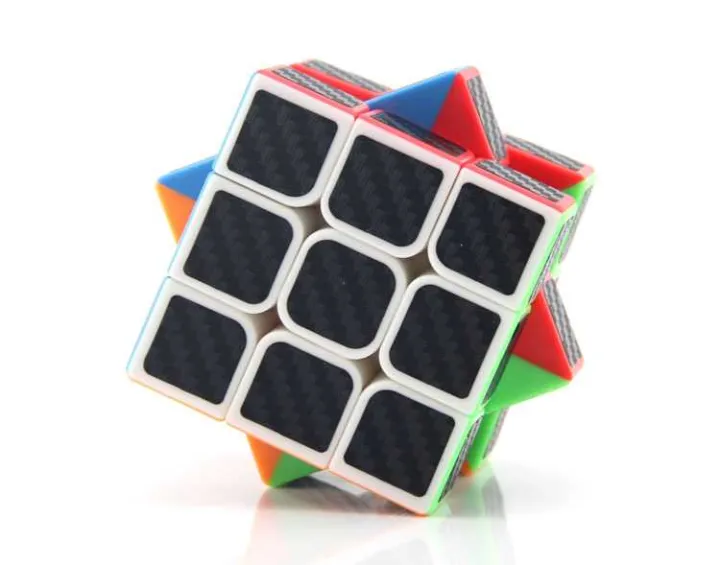 Miss%20&%20Chief%20Stickerless%20High%20Speed%20Rubik%20Cube%20-%20Image%202