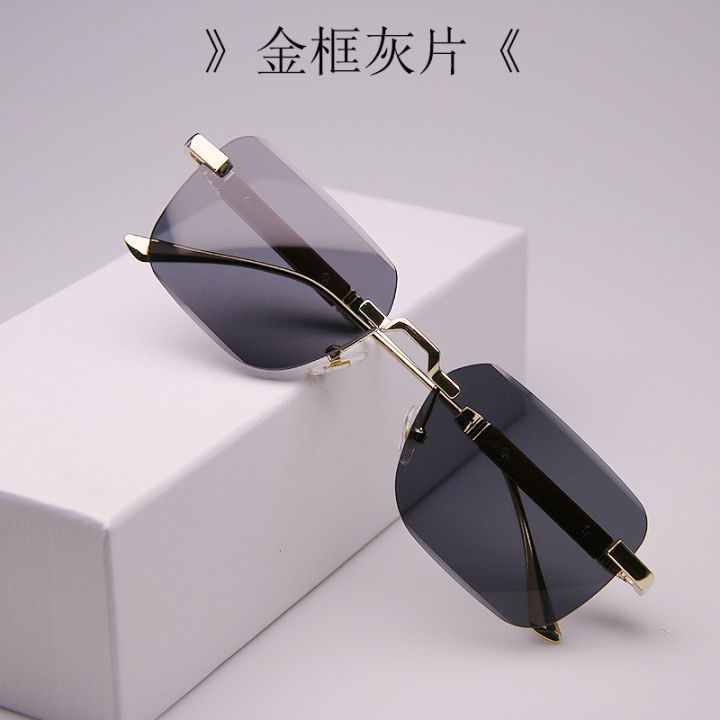 2023%20New%20frameless%20cut%20edge%20sunglasses%20European%20and%20American%20fashion%20trends%20wood%20grain%20leg%20gradient%20sunglasses%20men's%20and%20women's%20universal%20square%20glasses%20-%20Image%205