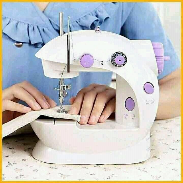 5 in 1 Mini Sewing Machine / Dual Speed Portable Mini Electric Pedal Double Threads Rewind Swing Machine