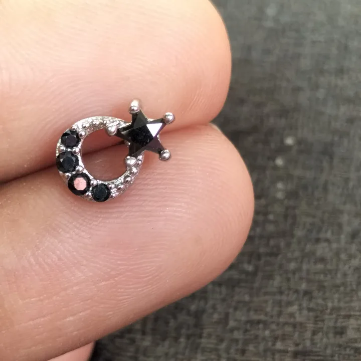 new%20black%20Stone%20flower%20design%20small%20Nose%20Pin.%20It's%20for%20Women%20and%20girls,%20New%20Model,%20Trendy%20e%20Design%20,%20L%20Shape%20Nosering,%20Nose%20Ring%20-%20Nose%20Pin%20-%20Nose%20Pin%20-%20Nosin%20nak%20ful%20-%20Image%203