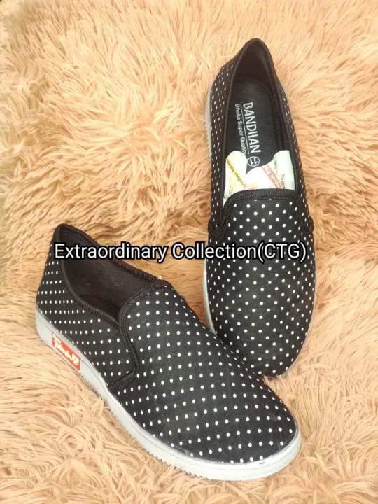 Women's%20Rubber%20Winter%20Sneaker%20Warm%20And%20Comfortable%20Slip-Resistant%20Breathable%20Casual%20Low-Top%20Sneakers%20for%20Cold%20Weather%20-%20Image%205