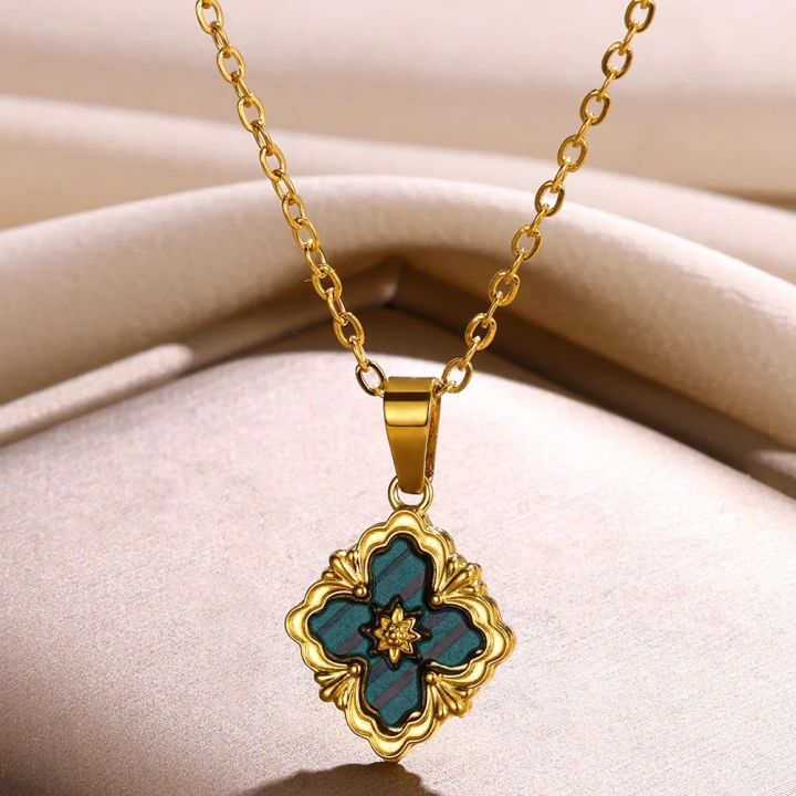 Stainless%20Steel%20Luck%20Clover%20Pendant%20Necklaces%20For%20Women%20Gold%20Color%20Chain%20Accessories%20Round%20Cross%20Necklace%20Jewelry%20Gift%20-%20Image%204